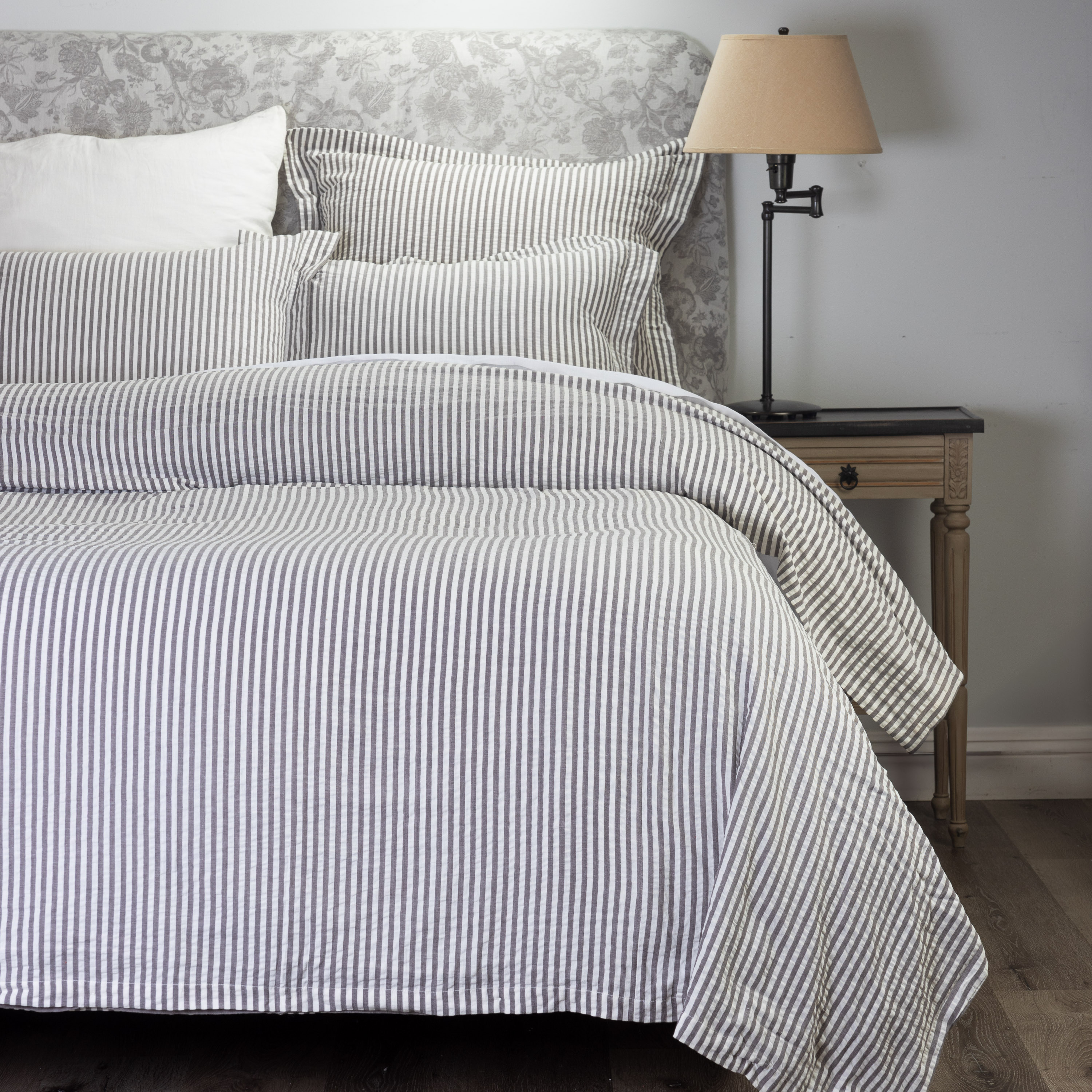 15304gks1 | Amity Home Amity home cape cod duvet cover in grey seersucker stripe texture