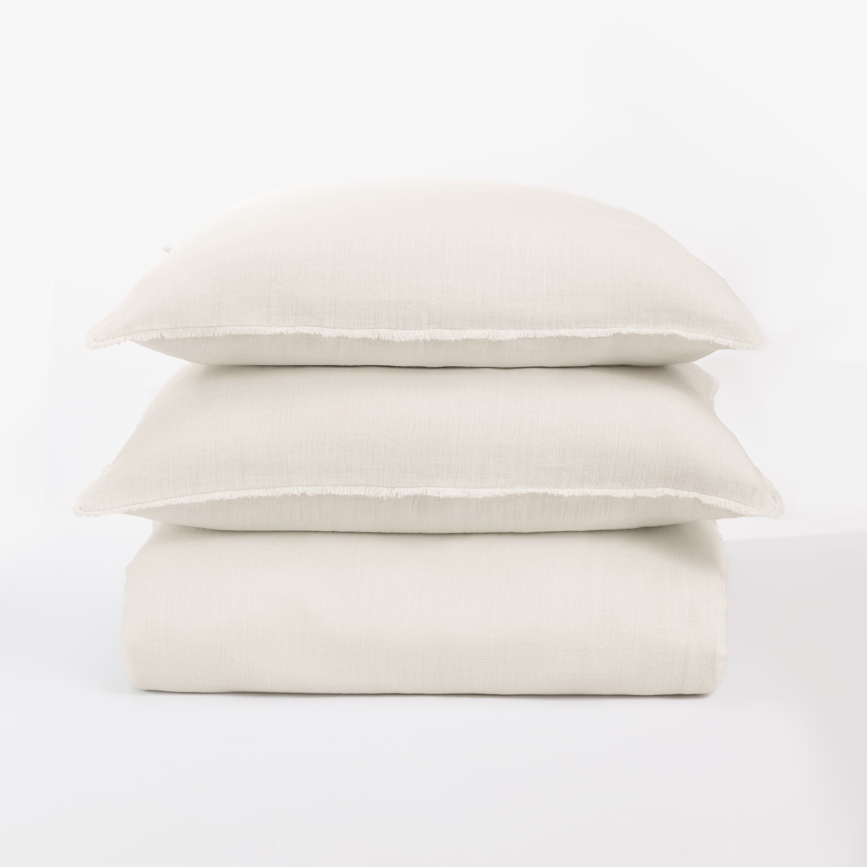 15439wmal1 | Amity Home Amity home ranier linen duvet cover in ivory frayed edge detail