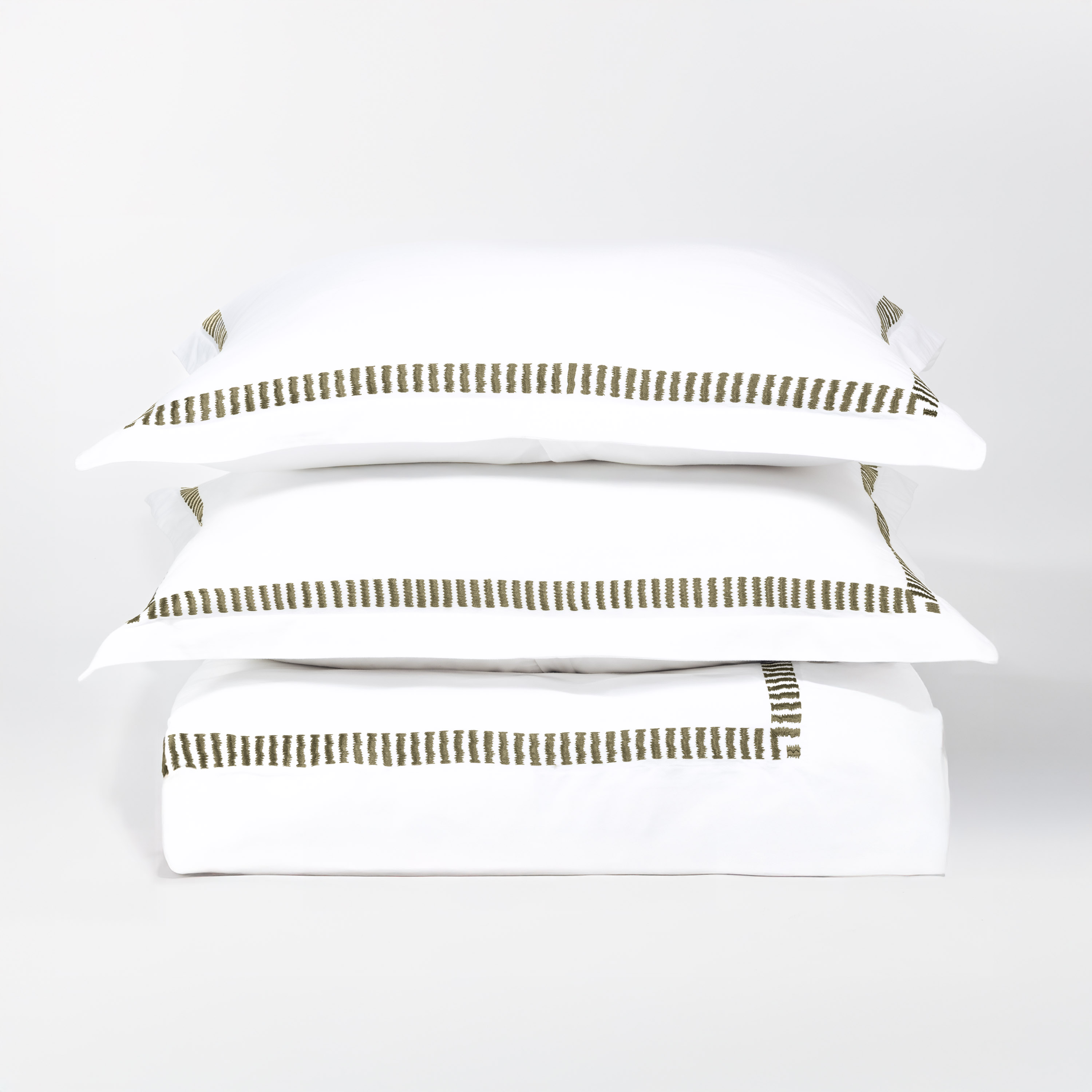 15446k19 | Amity Home Amity home savona duvet cover in laurel textured stripe embroidery