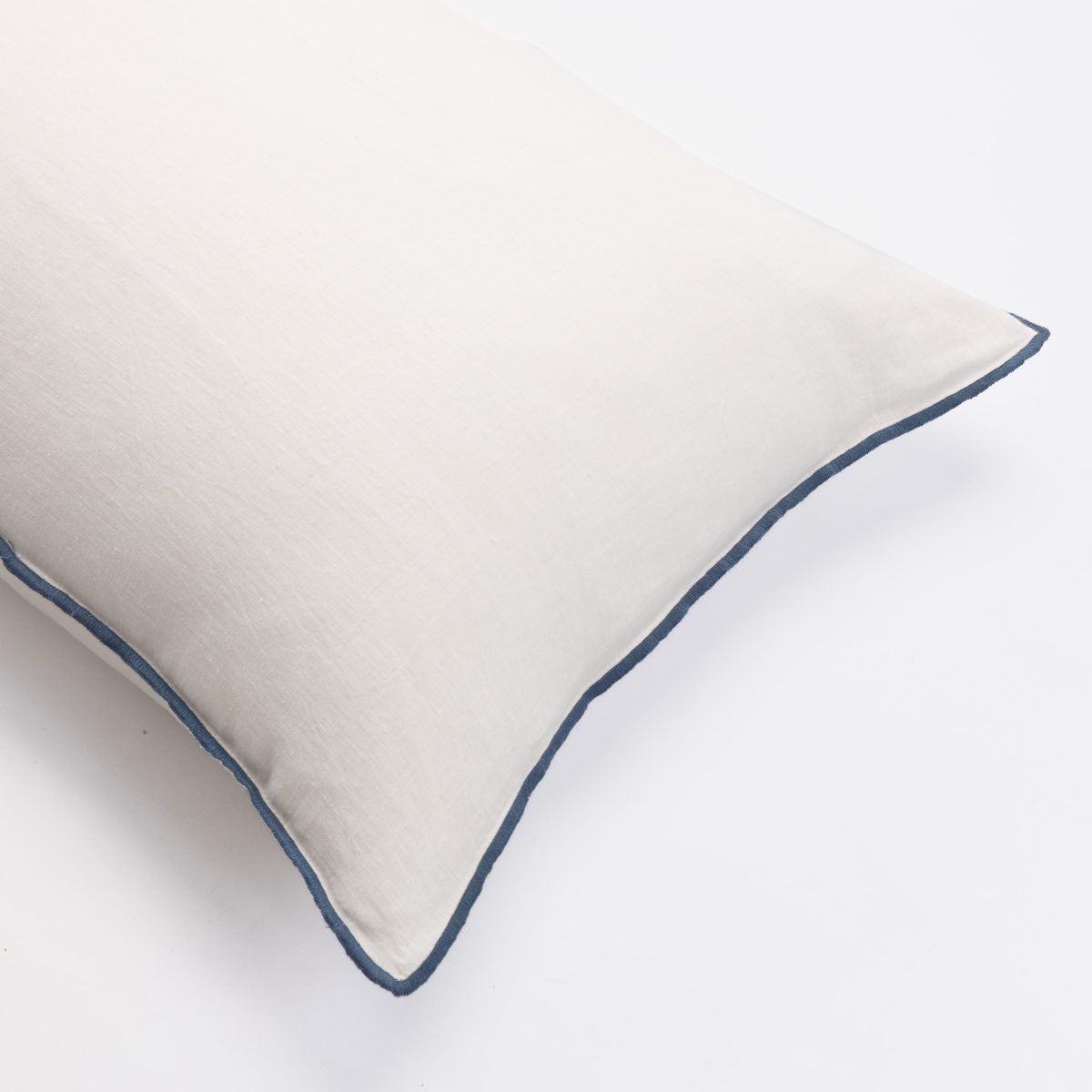 Amity home tyne duvet cover in ivory steel blue   contrasting piped edge