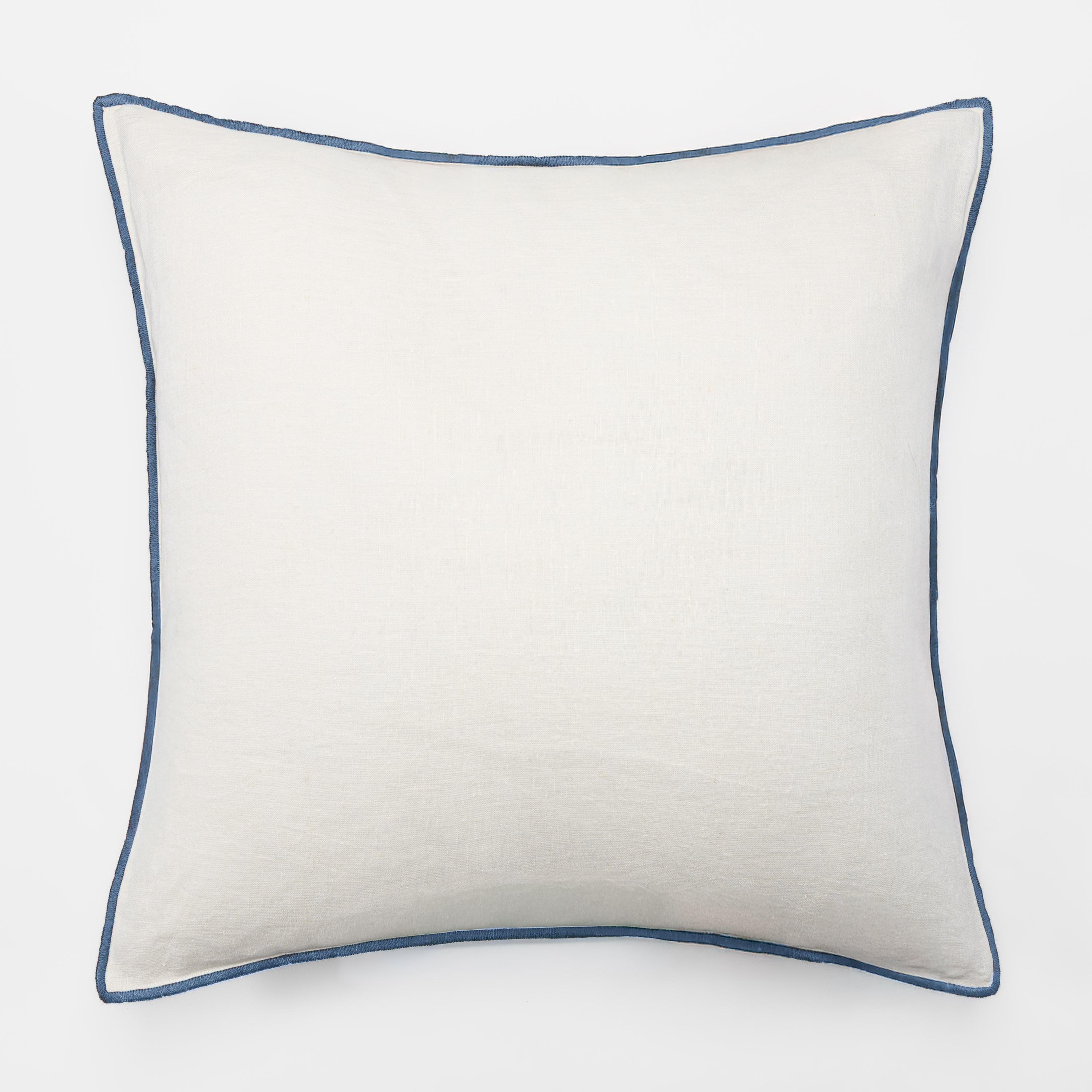 15466es4 | Amity Home Amity home tyne sham in ivory steel blue contrasting piped edge