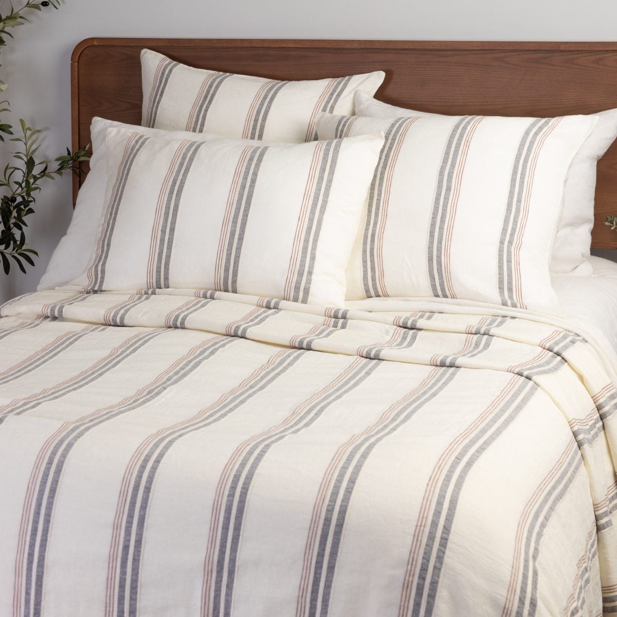 Amity home flinn duvet in cream   charcoal  terracotta stripes