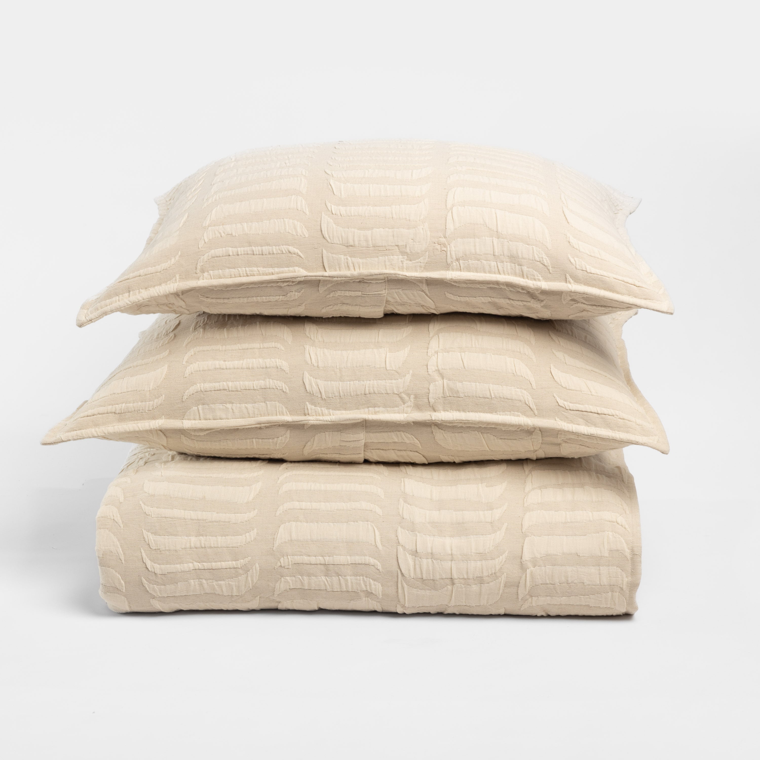 15496nmal12 | Amity Home Amity home cunningham duvet in natural textured wave pattern