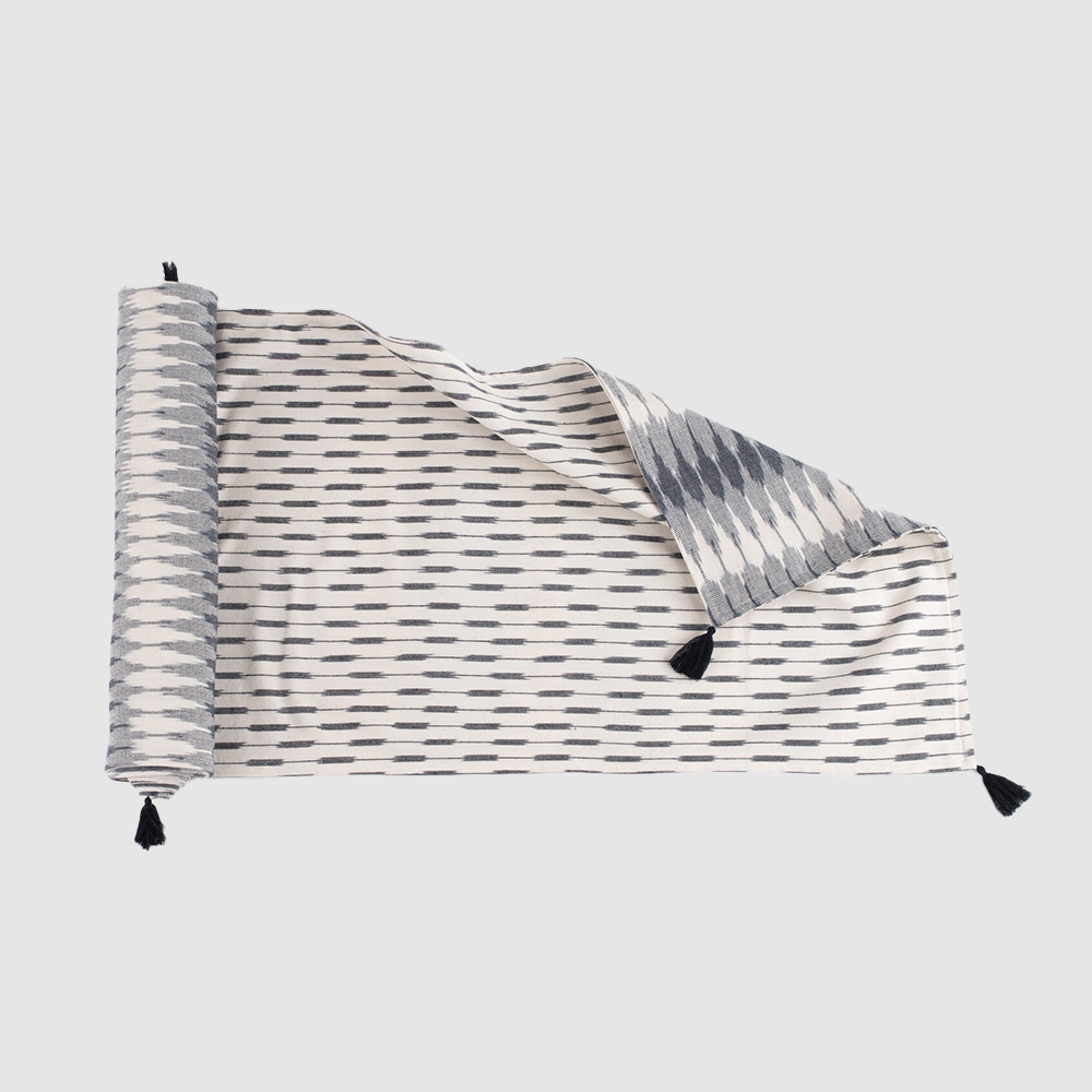 Tr1037e | Amity Home