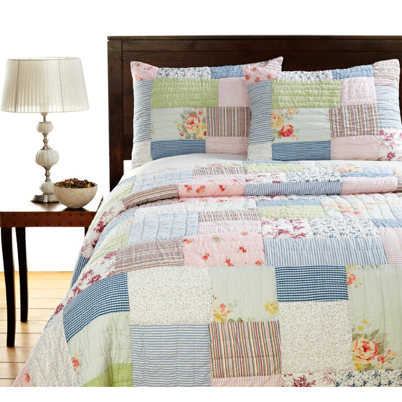 Latticepatchworkquiltset23621 | Amity Home