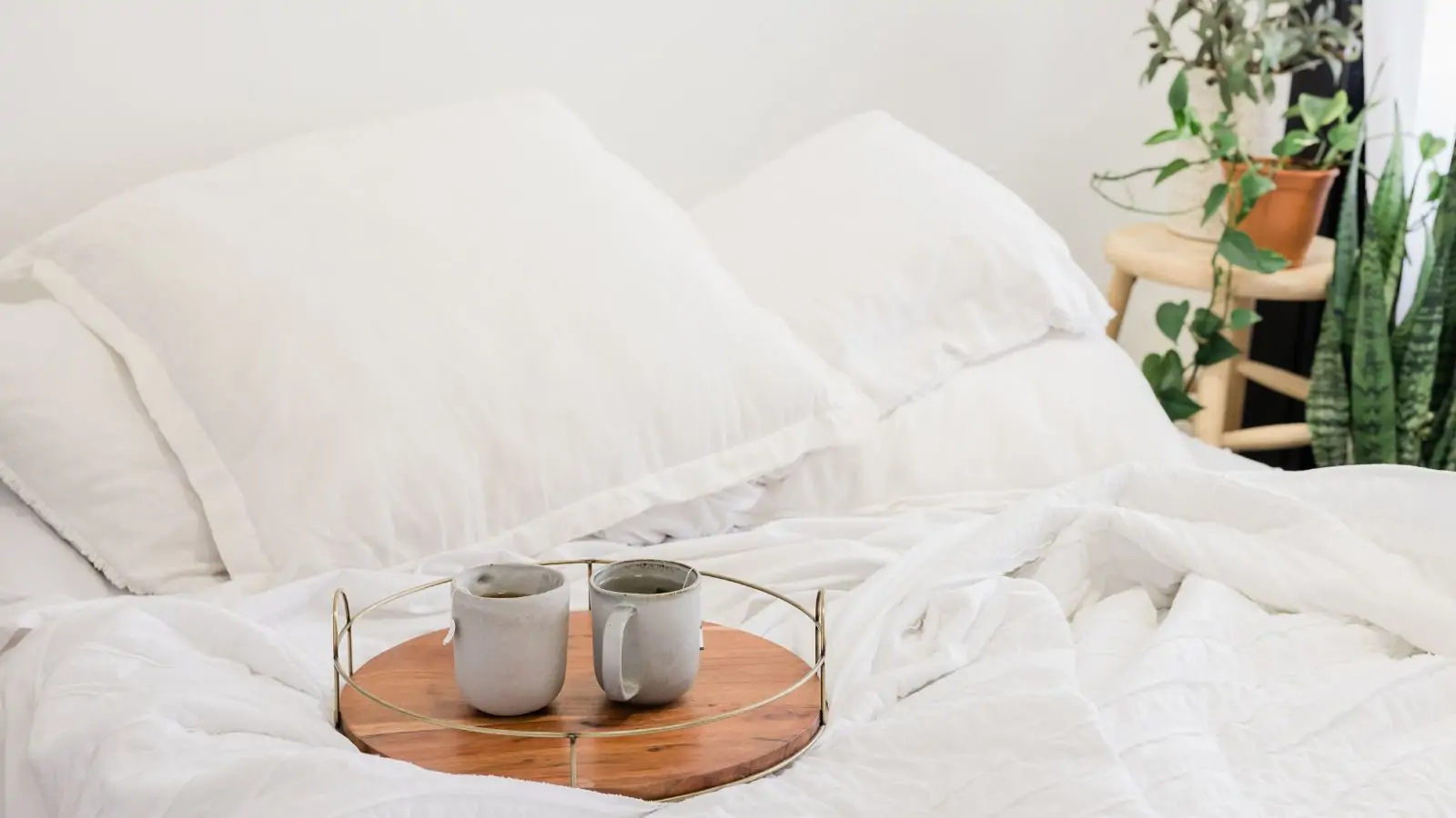 Quilt vs comforter vs duvet