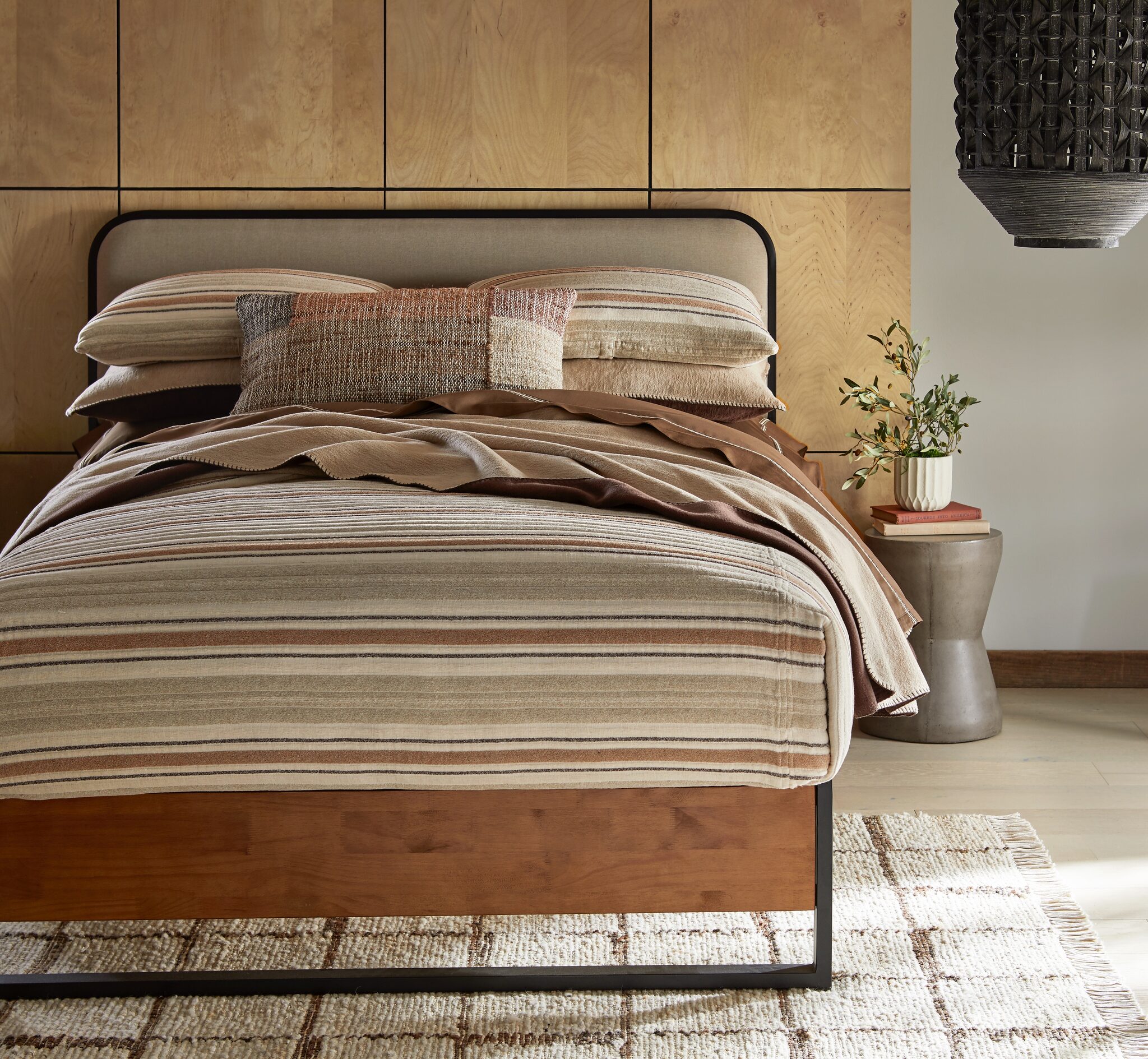 Fergusonbed | Amity Home