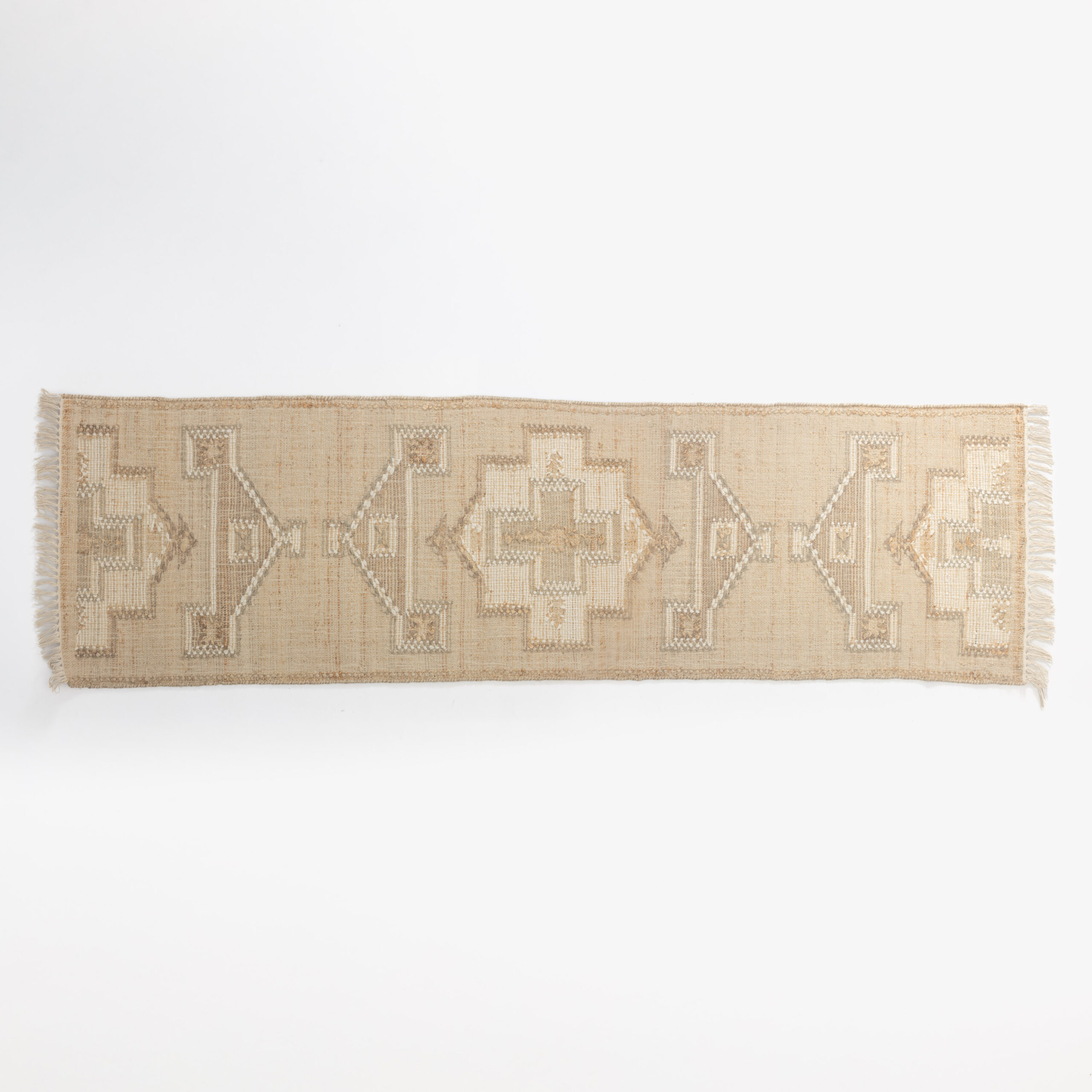 Rukc3011r8 24 | Amity Home Beige woven rug with geometric square and diamond pattern and fringe along the bottom edge against a white background