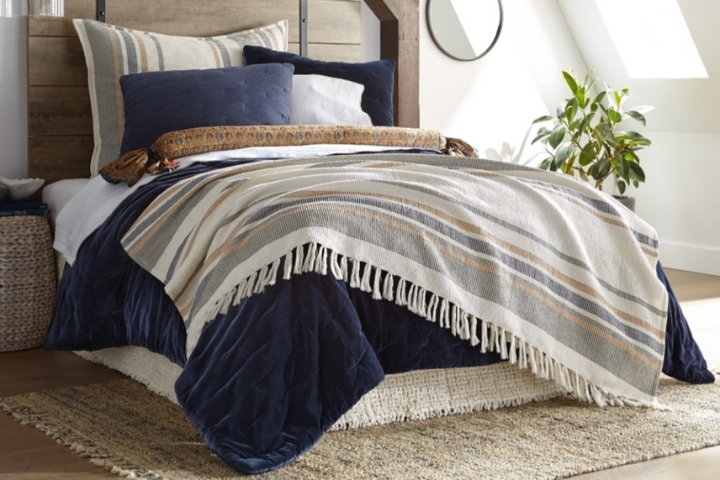 Best Linen Cotton Coverlets