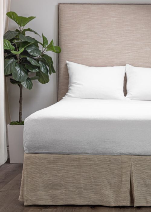 Box spring cover linen white