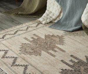 C1086E_3 | Amity Home