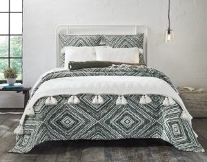 Amity home kingston quilt in green   geometric diamond pattern