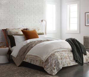 Amity home murdock  brisbane collection king in earthy abstract   artisanal print