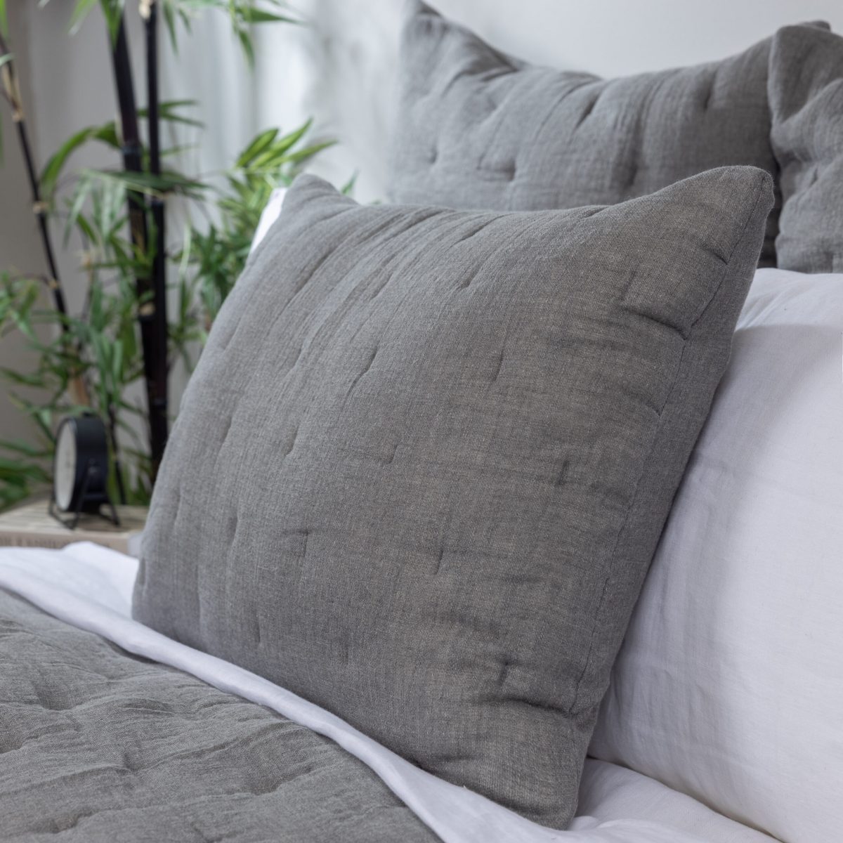 Dalton Quilt, Flannel Grey - Image 3
