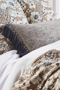 Amity home esther super throw in textured grey   dark fringed edge