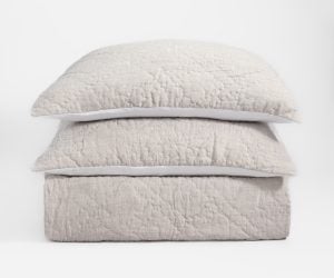 Amity home adley quilt in nickle   soft quilted linen texture