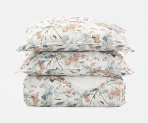Amity home daphne quilt in floral print   quilted texture
