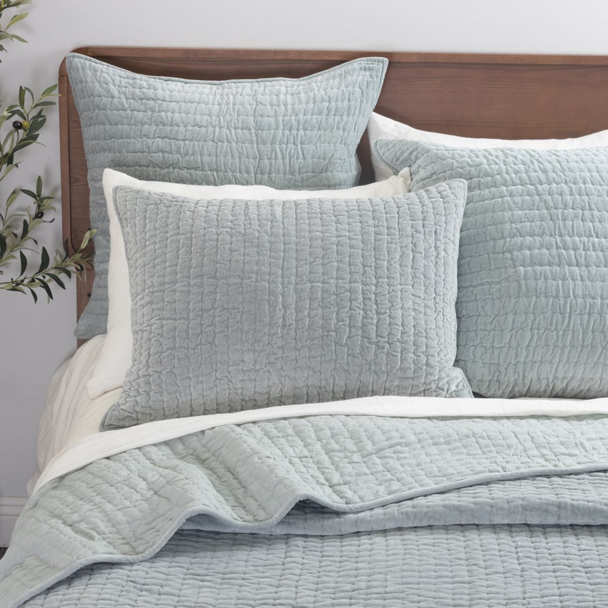 Amity home ethan quilt in mineral   crinkled texture