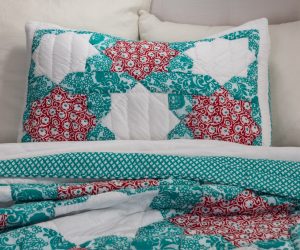 Amity home esha patchwork quilt set in red  teal   floral  damask patterns