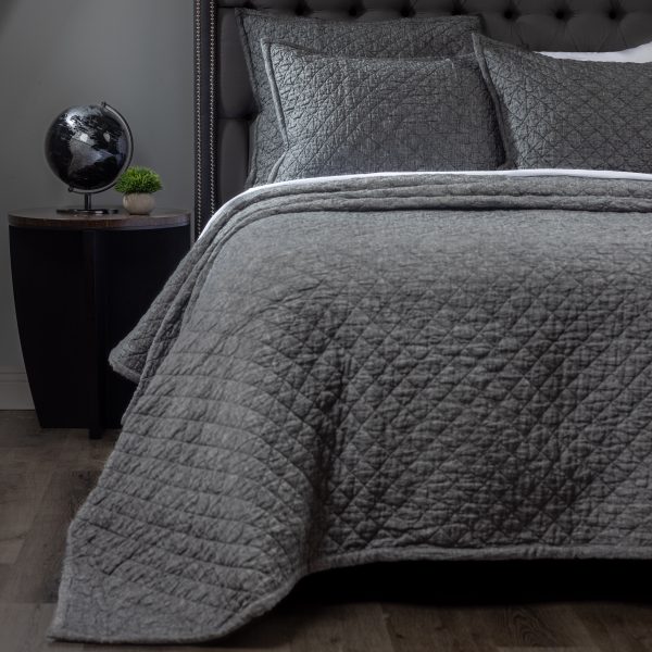 Amity Home Dale Linen Quilt in Asphalt - Diamond Quilted Linen