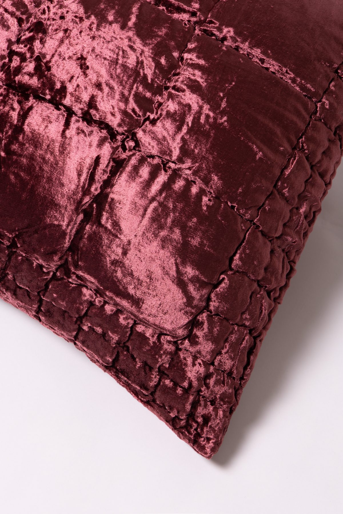 Amity home gardner velvet quilt in merlot   crushed velvet texture