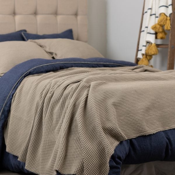 Tipton Matelasse, Taupe