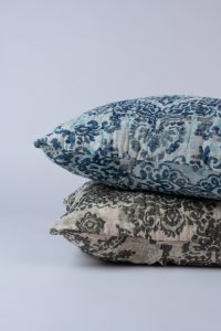 Amity home lyon quilt in peacock   quilted block print pattern