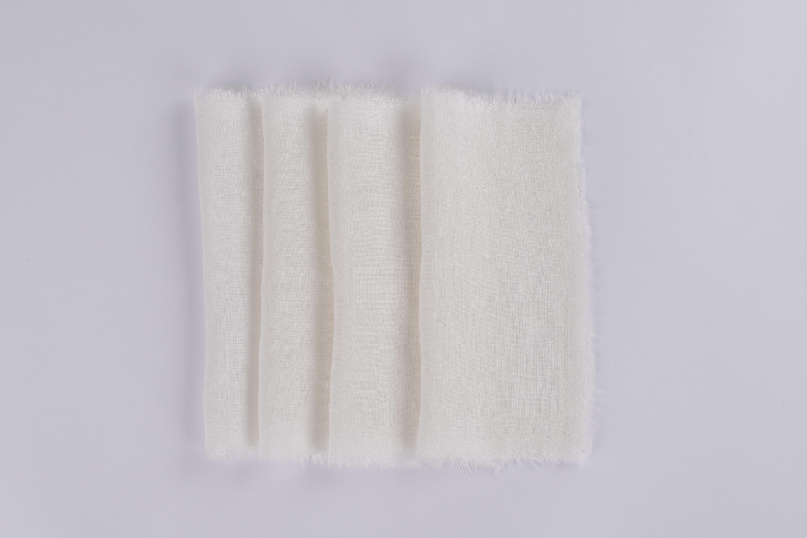 Cn15464eset | Amity Home Amity home brisbane linen cocktail napkin set in ivory frayed edges