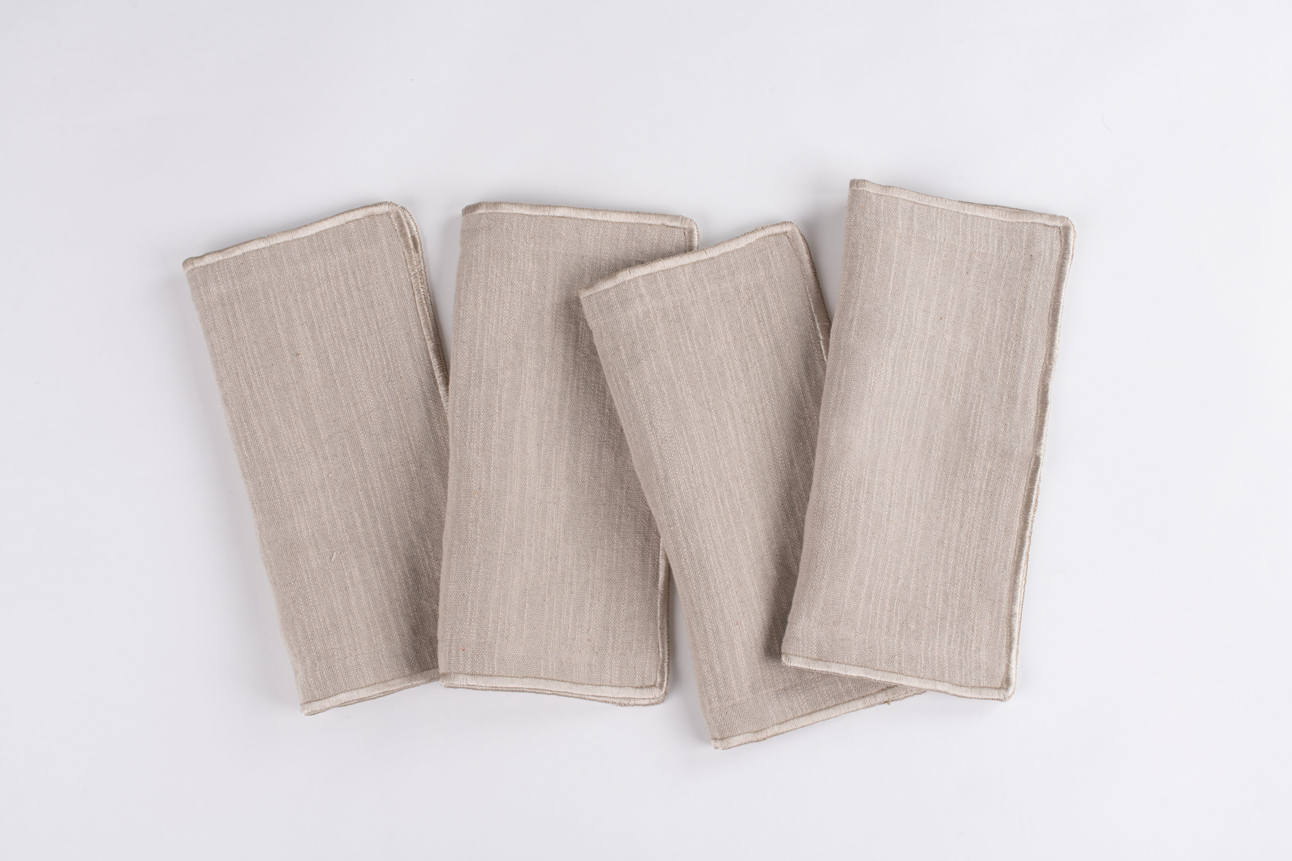 Cn15484nset | Amity Home Amity home harlow dinner napkin set in natural woven texture