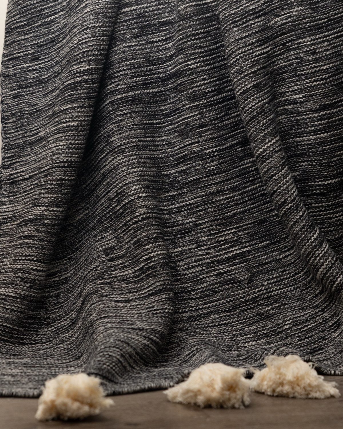 Zenith Throw - Image 4