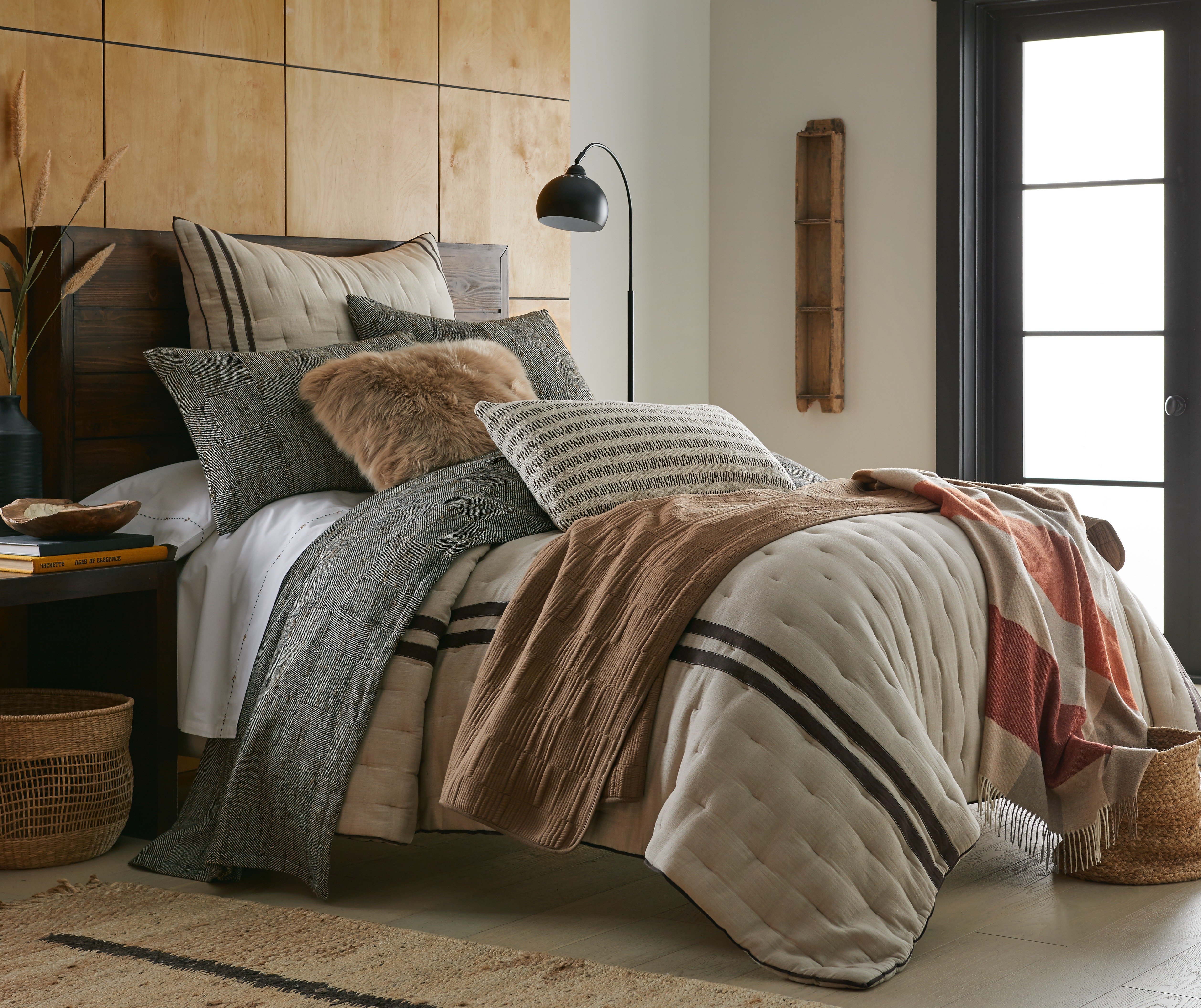 Merrit and Donovan Bed | Amity Home