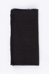 Amity home ranier linen dinner napkin set in asphalt   frayed edge
