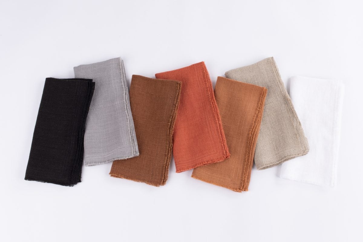 Amity home ranier linen dinner napkin set in natural   frayed edges