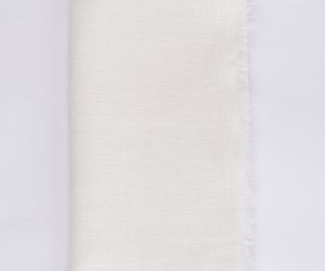 Amity home brisbane linen dinner napkin set in ivory   frayed edges