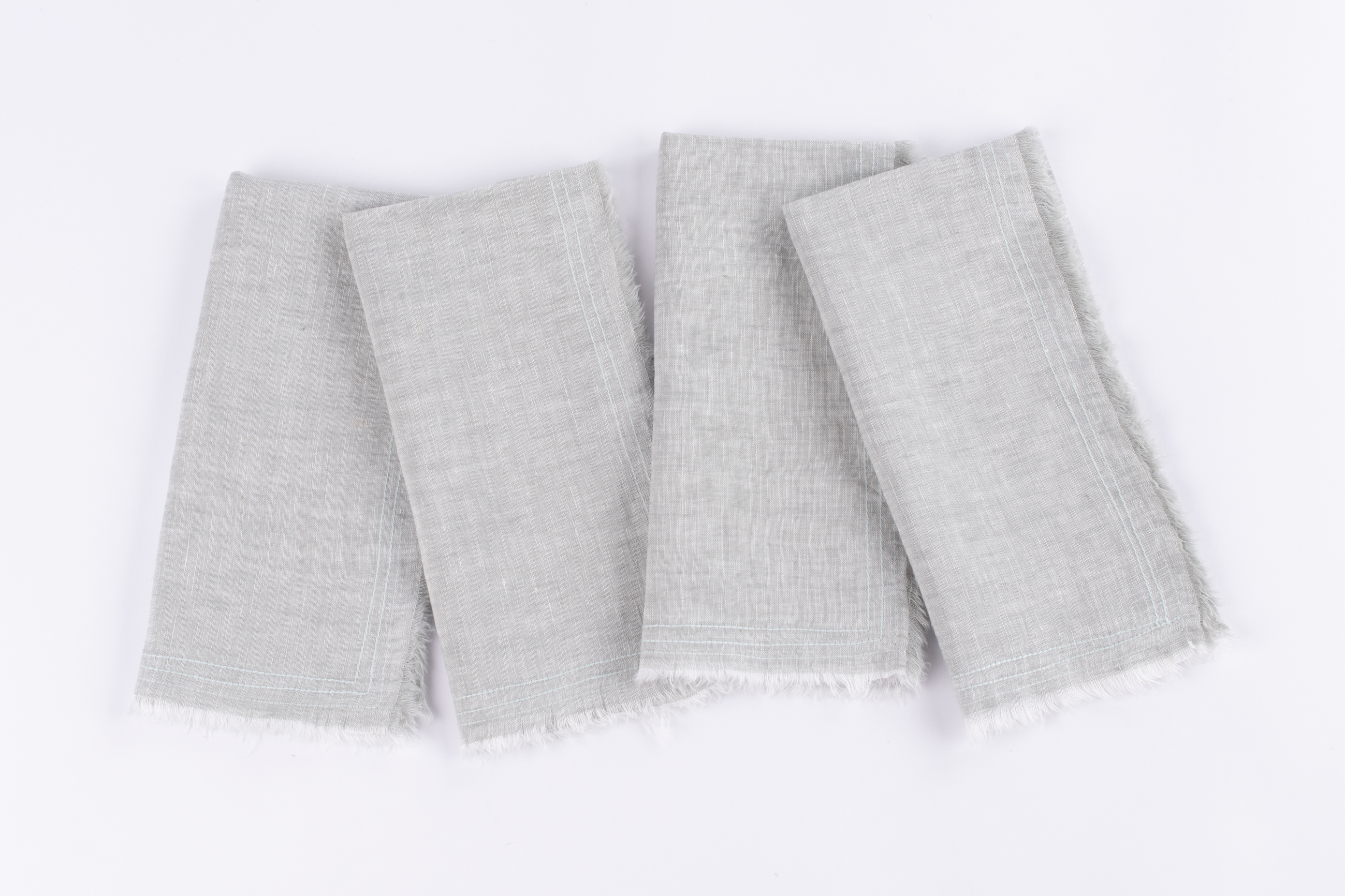 Pn15464sgset | Amity Home Amity home brisbane linen dinner napkin set in seaglass frayed edges