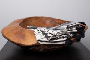 Amity home lana dinner napkin set in black and white   decorative tassels