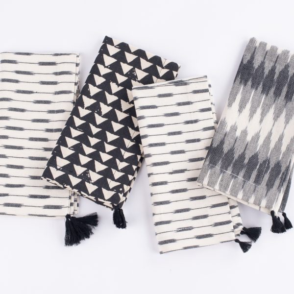 Lana Dinner Napkin Set (Set Of 4)