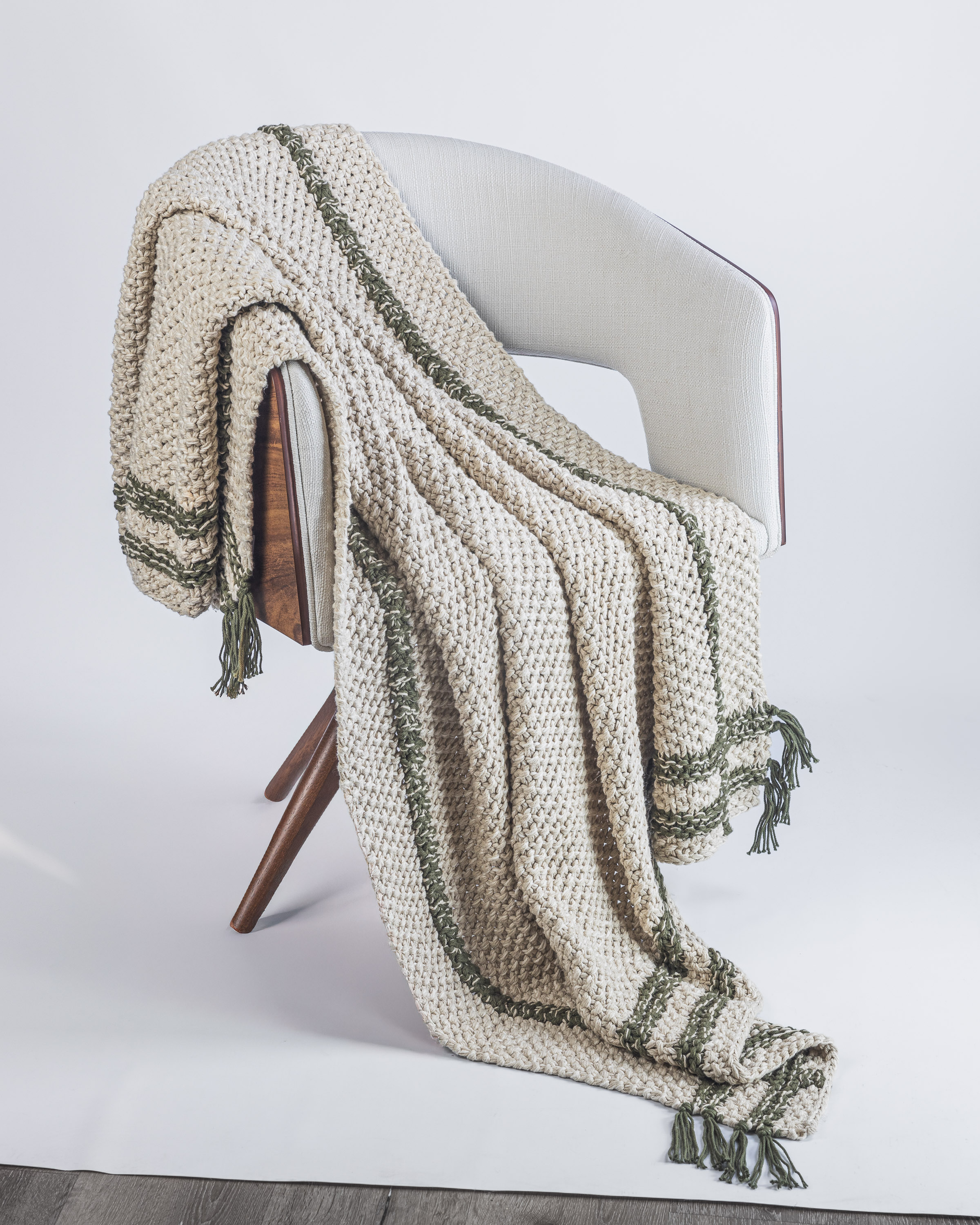 Rg140lth78 | Amity Home Amity home skye laurel throw in natural olive green chunky knit texture