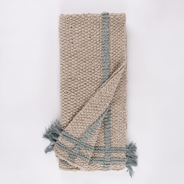 Skye, Mineral, Throw