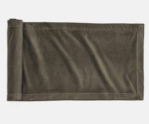 Amity home sloane table runner in laurel   plush velvet texture
