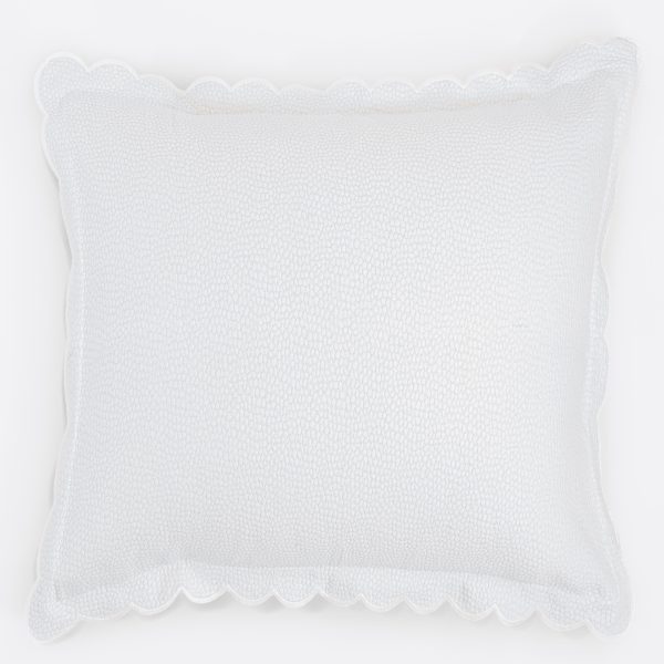Amity home hugo matelasse sham in white   scalloped border design