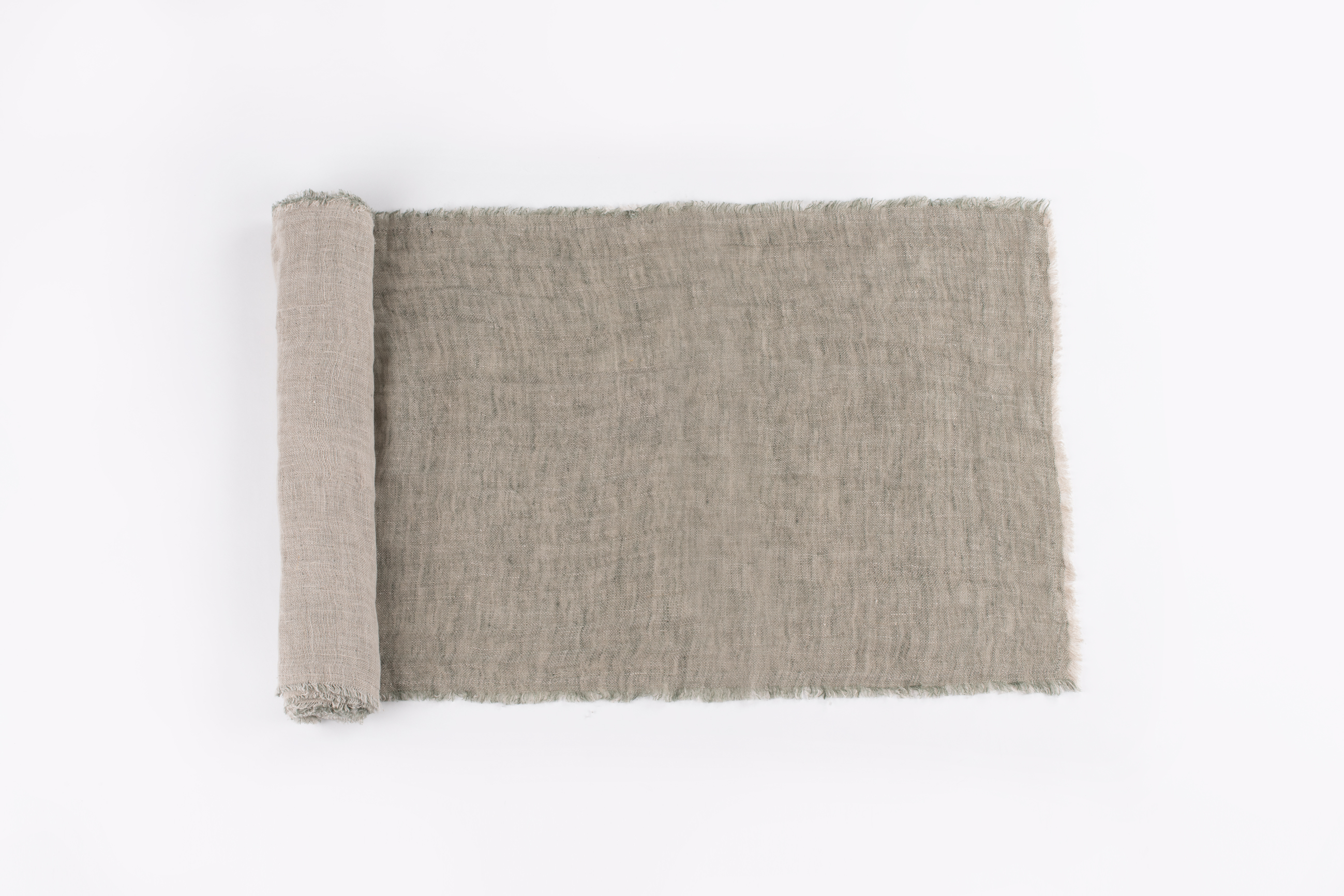 Tr926k | Amity Home Amity home kent linen table runner in kale frayed edges