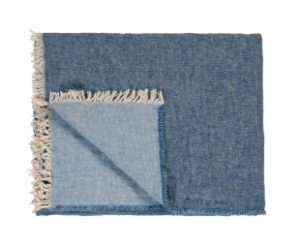 Amity home gavin super throw in storm blue   fringed edge texture